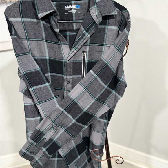 Men’s Tony Hawk size medium zippered pocket gray plaid shirt - Picture 4 of 9